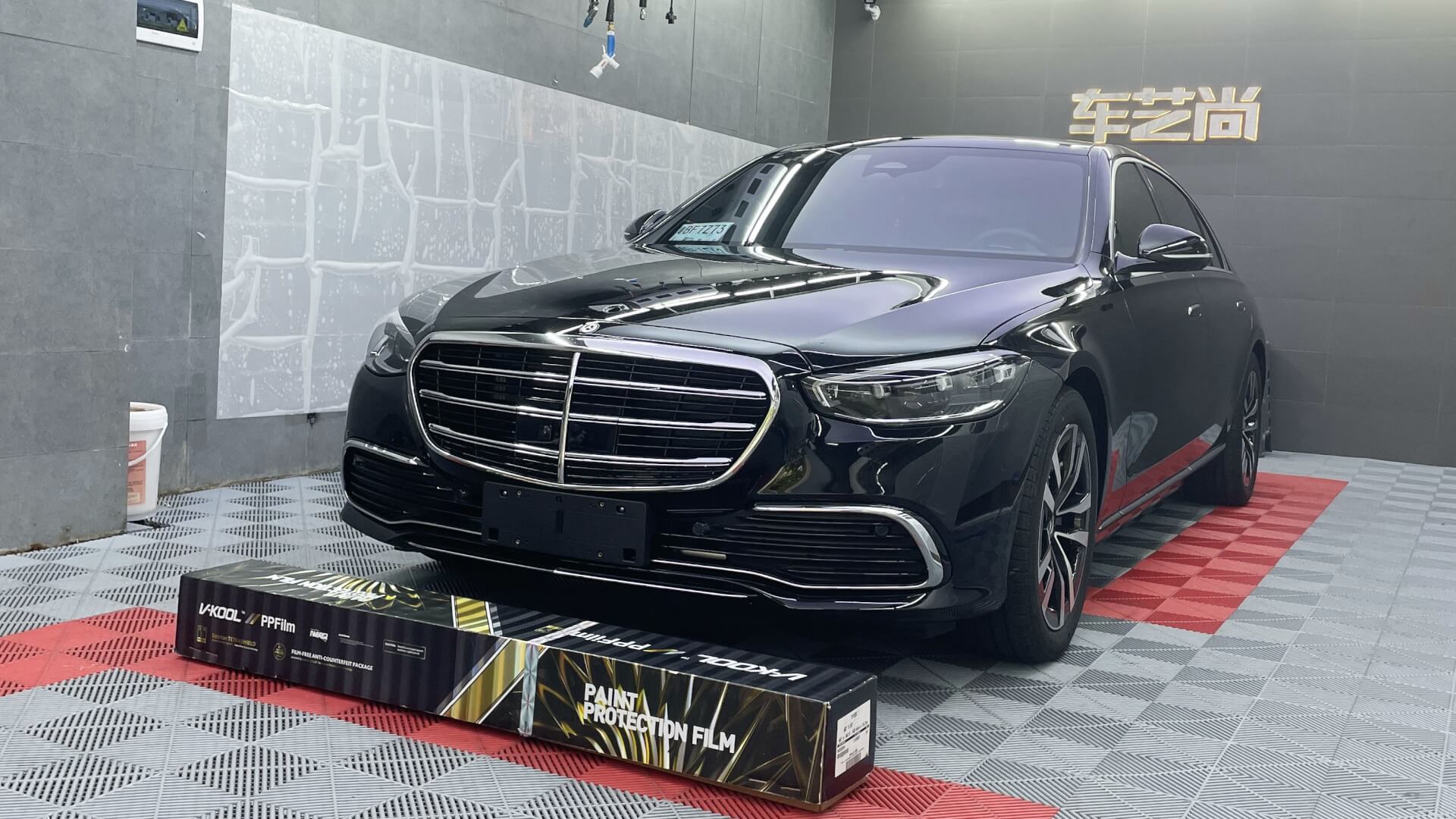 奔馳S400裝貼威固隱形車(chē)衣V10X案例