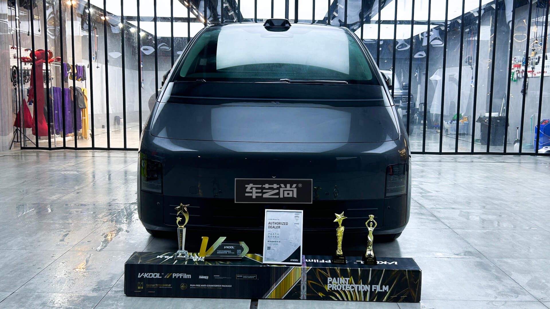 理想MEGA寧波裝貼威固V10X隱形車衣汽車貼膜