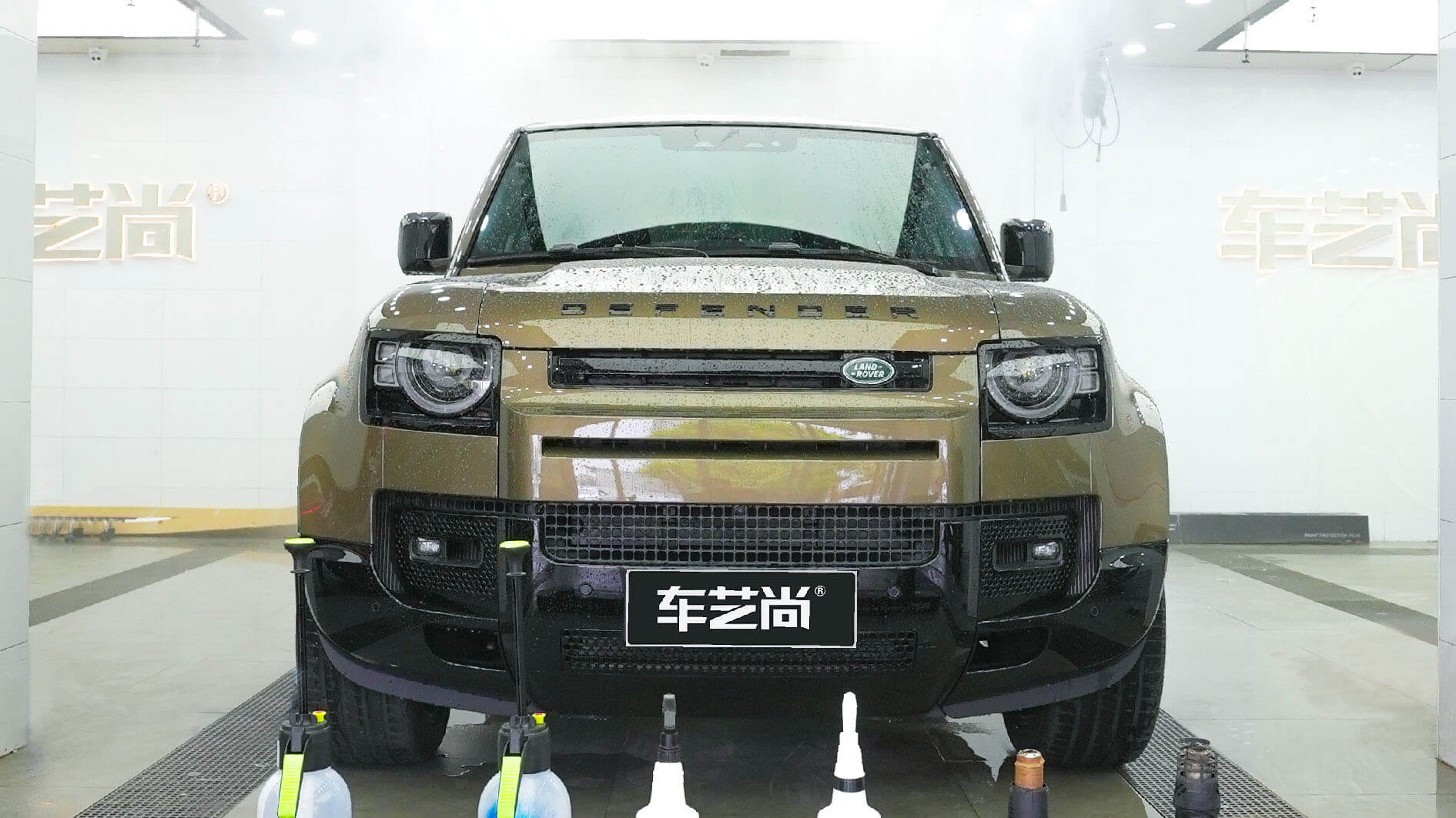 路虎衛(wèi)士上海裝貼威固VK70+K15隔熱膜汽車貼膜案例