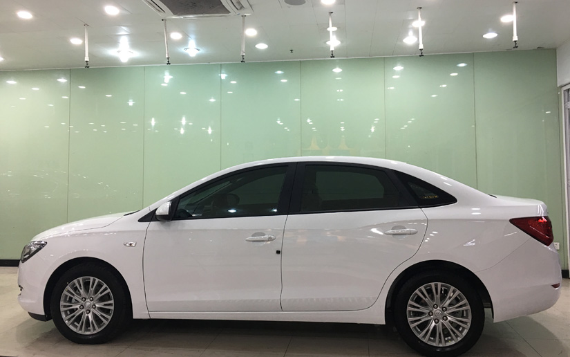 車窗貼膜，我只認車藝尚！