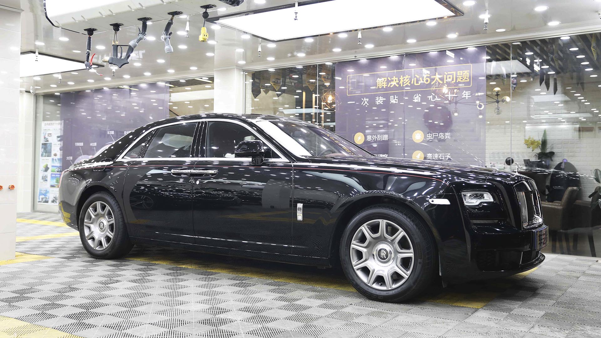 勞斯萊斯古斯特作品呈現(xiàn)  貼膜選擇車藝尚威固