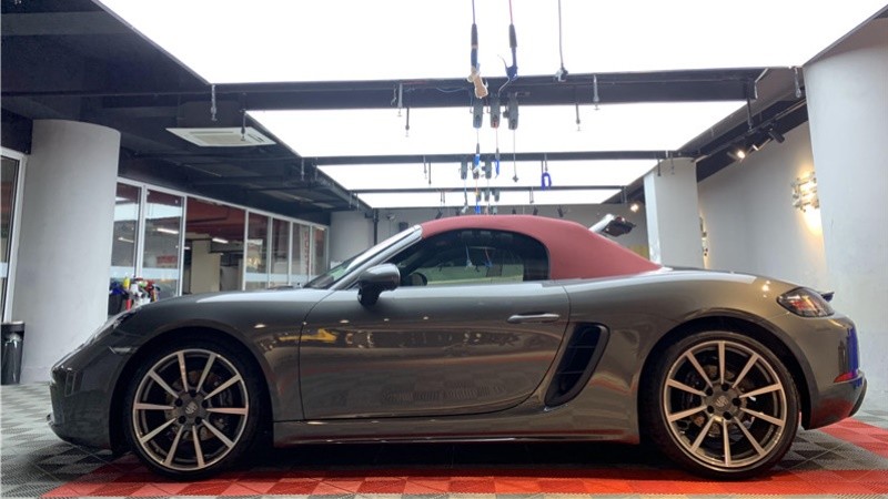 保時(shí)捷718 BOXSTER威固V70貼膜效果