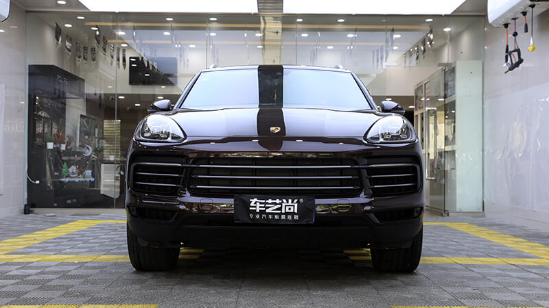 搖身一變“性感鋼炮兒” 保時捷卡宴貼威固車衣