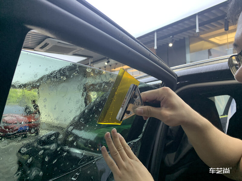 汽車貼膜微距施工的好處是什么？