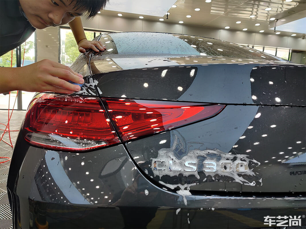 奔馳CLS貼完威固啞光車衣會(huì)發(fā)生什么有趣的現(xiàn)象呢？（2）