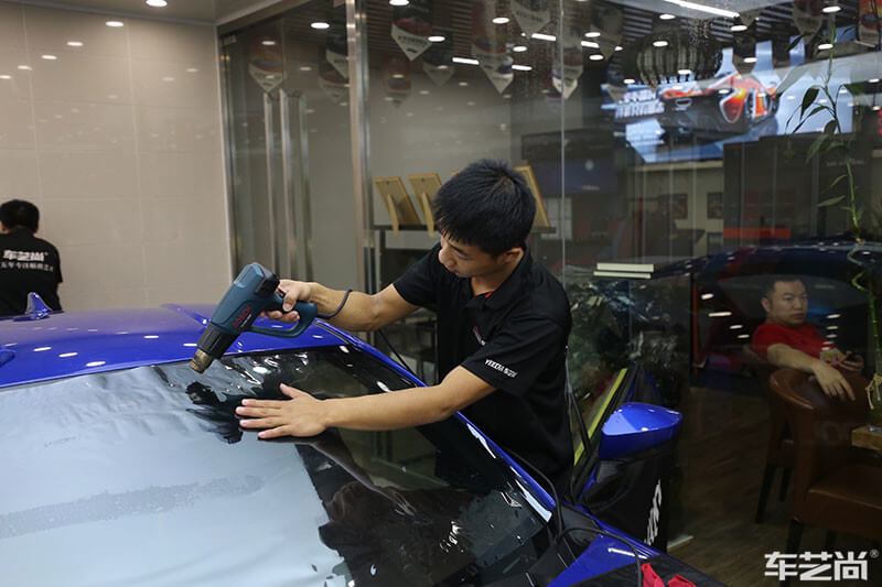 汽車貼膜施工過(guò)程（圖九）