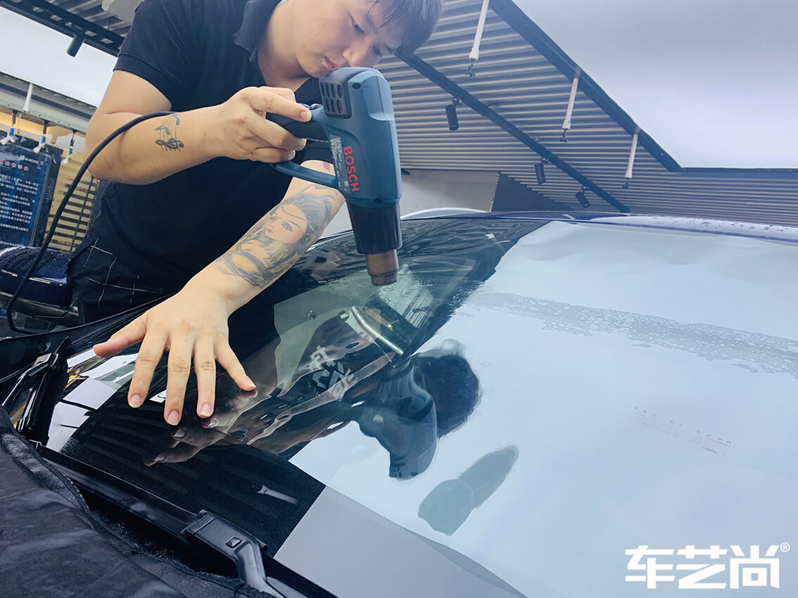 瑪莎拉蒂Levante貼威固隔熱膜流程圖（11）