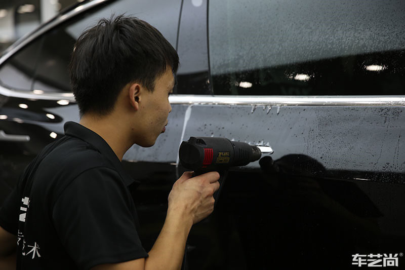 特斯拉Model 3隱形車衣施工過程展示（圖五）