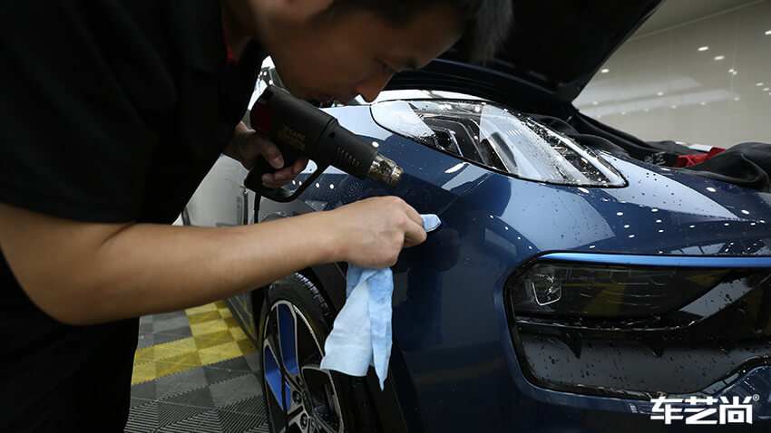 領(lǐng)克05施工威固隱形車衣，施工流程展示（6）