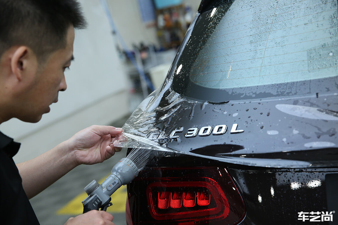 奔馳 GLC300施工威固隱形車衣案例流程展示（15）