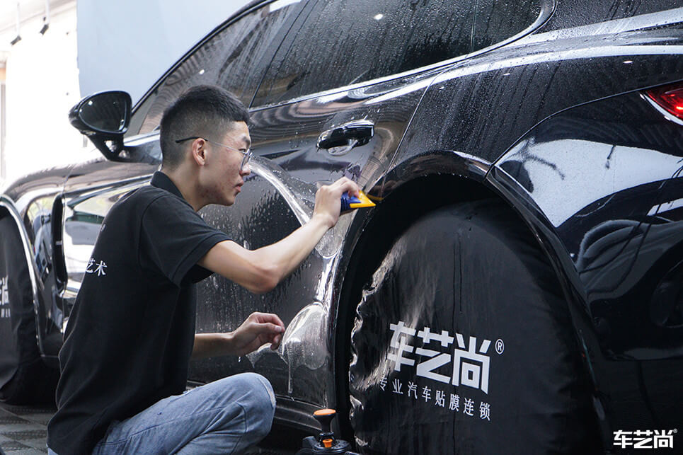 保時捷帕拉梅拉選擇車藝尚施工威固車衣，專業(yè)施工展示（8）
