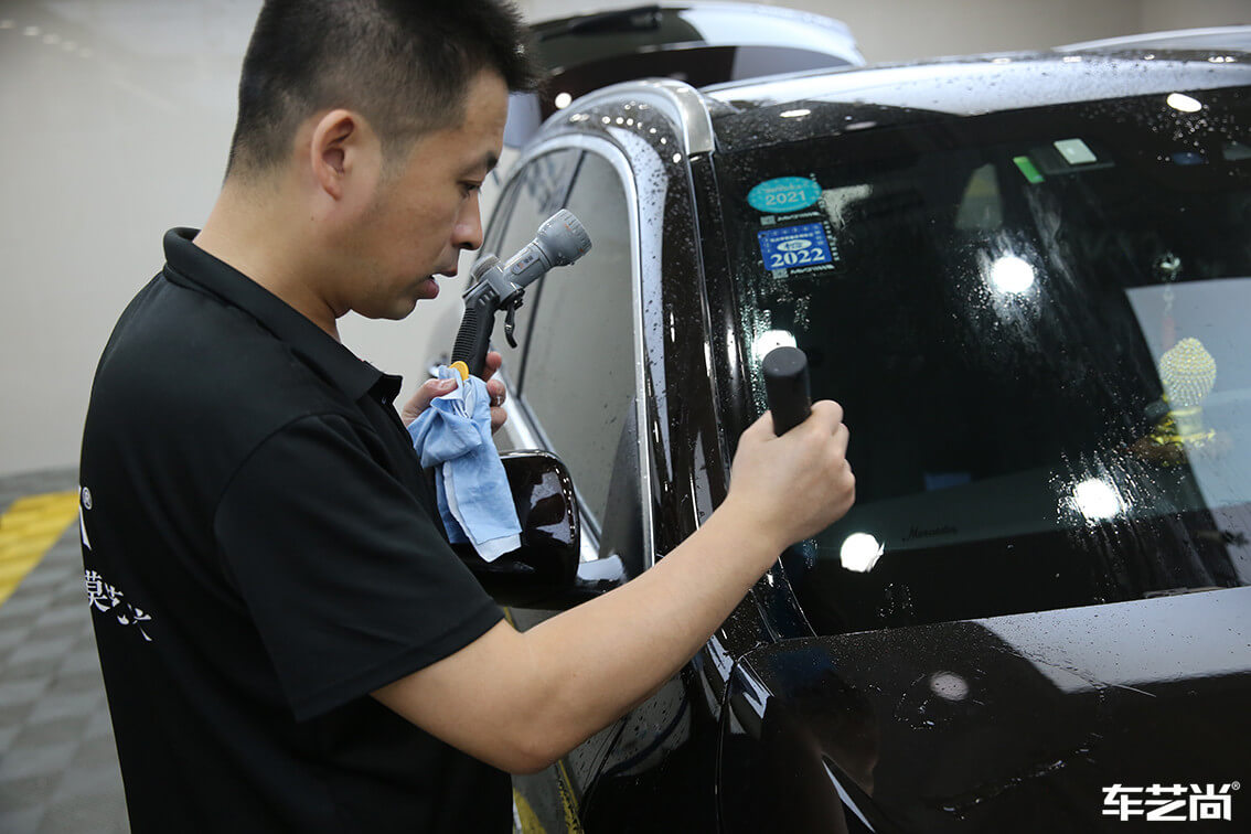 奔馳 GLC300施工威固隱形車衣案例流程展示（13）