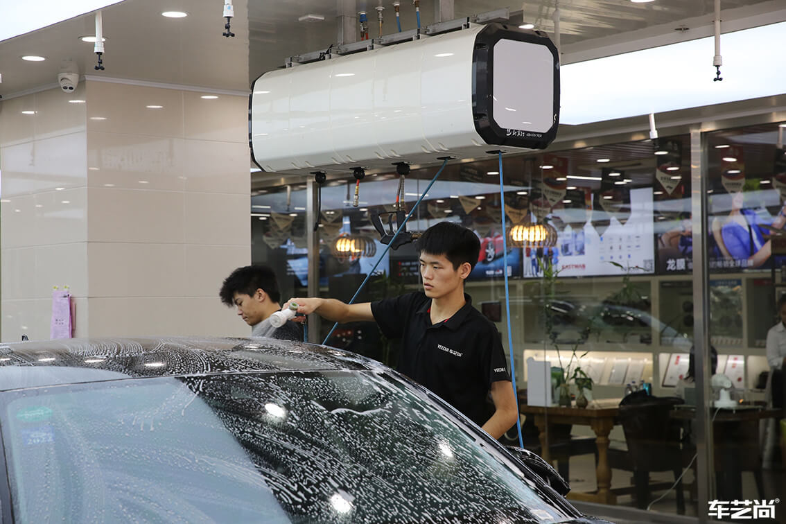 奧迪 A6L裝貼威固隱形車衣，施工流程展示（2）