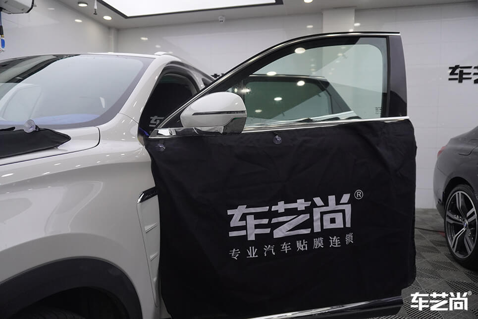 榮威RX5施工威固玻璃膜，施工流程+效果圖展示（1）