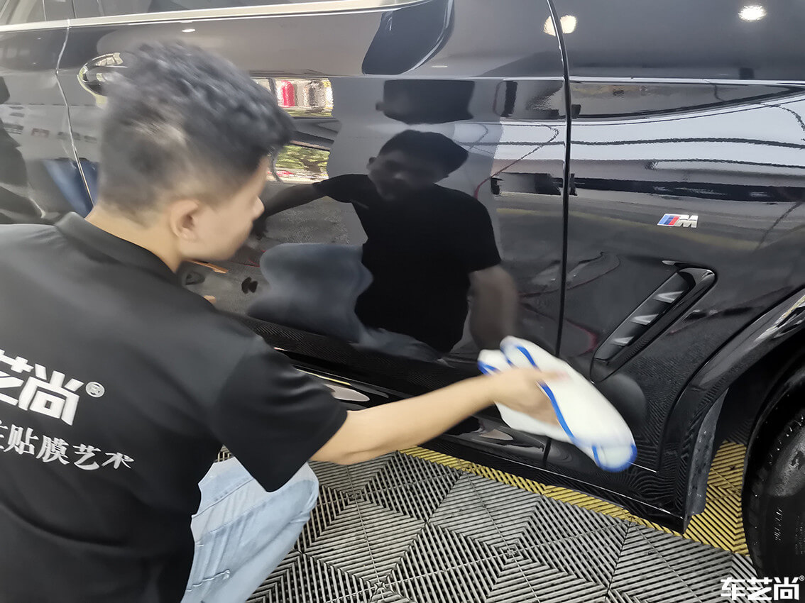 莘莊店施工案例：寶馬X3鍍膜美容洗車（3）