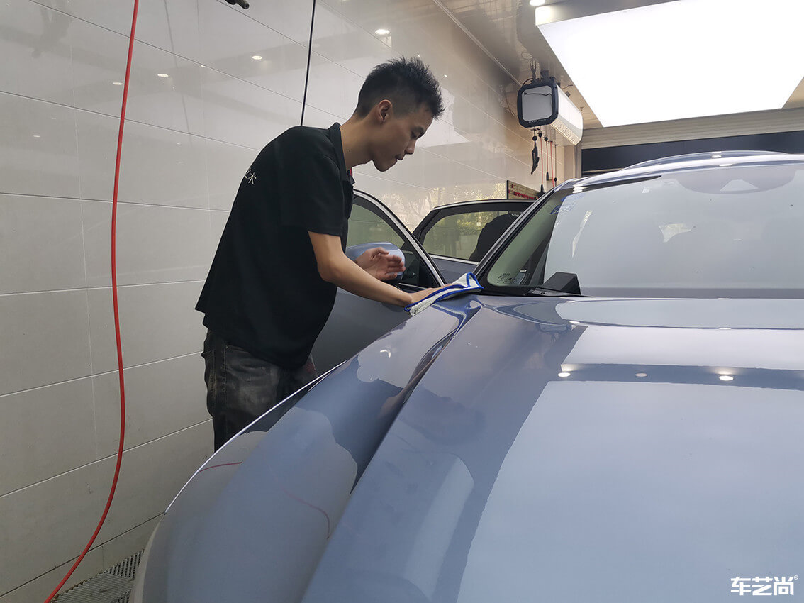 車藝尚莘莊店施工沃爾沃S90，水晶鍍膜流程展示（6）