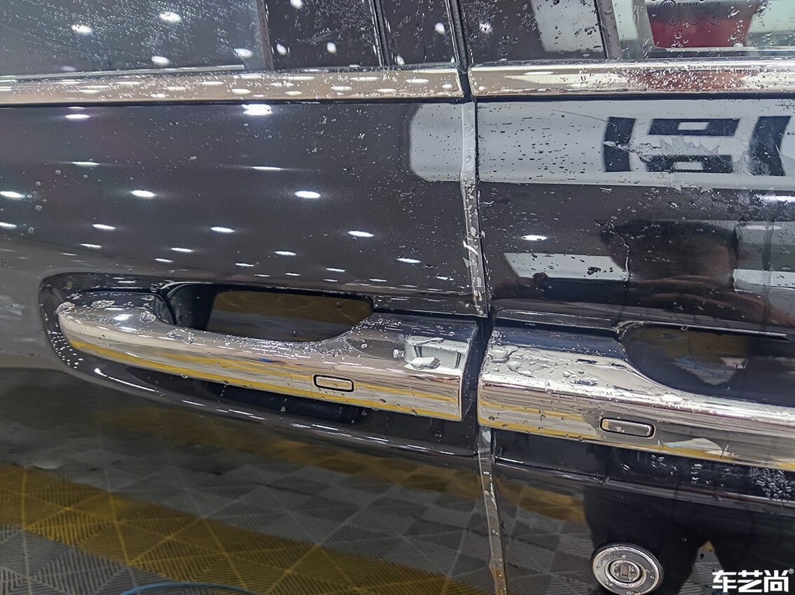 勞斯萊斯庫(kù)里南在車藝尚杭州旗艦店施工流程展示（4）