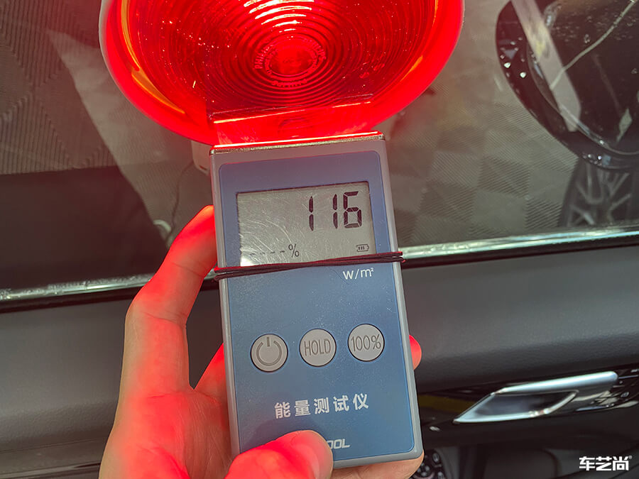 保時捷卡宴裝貼威固VK70-K35，施工流程展示（5）