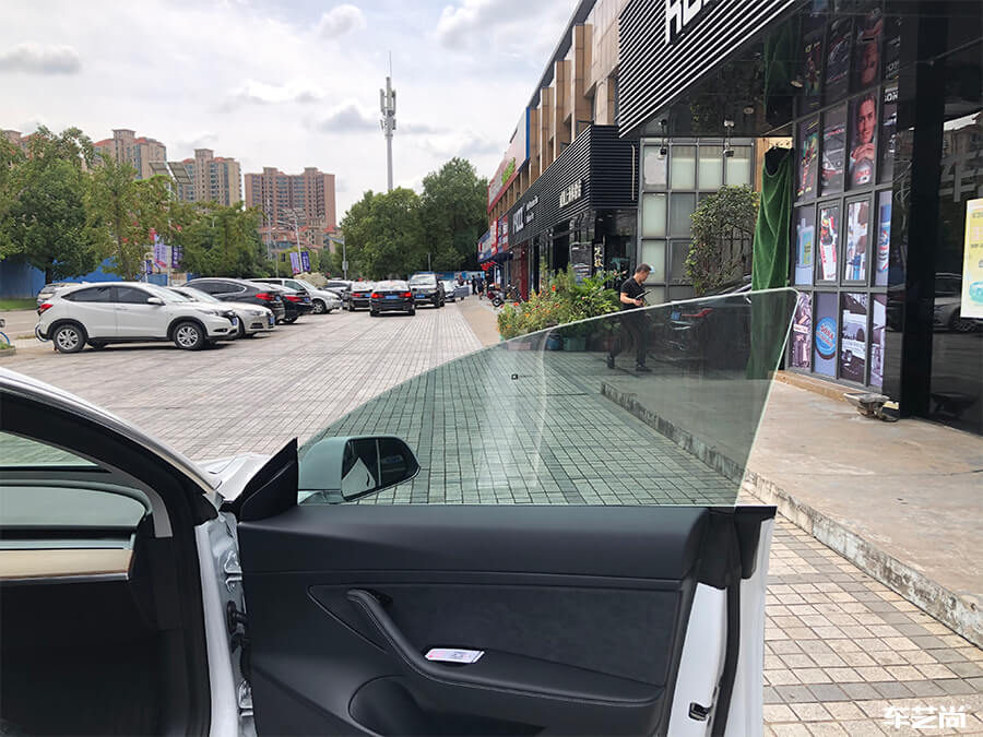 特斯拉Model 3施工威固隔熱膜施工案例分享（12）