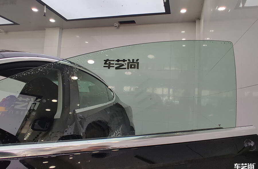 特斯拉Model 3施工威固隔熱膜施工流程分享（9）