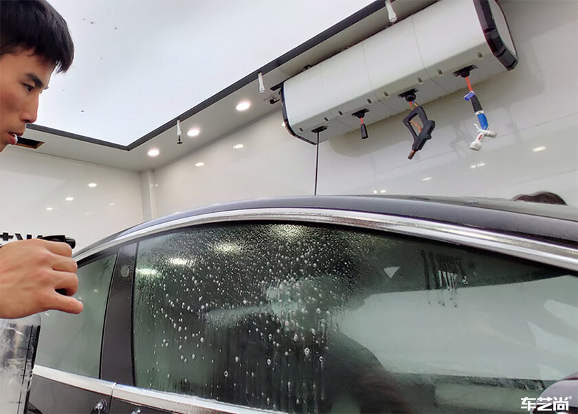 特斯拉Model 3施工威固隔熱膜施工流程分享（7）