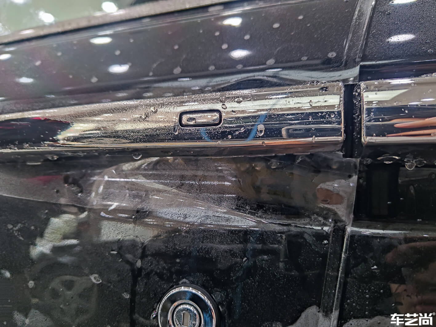 勞斯萊斯庫(kù)里南在車藝尚杭州旗艦店施工流程展示（7）
