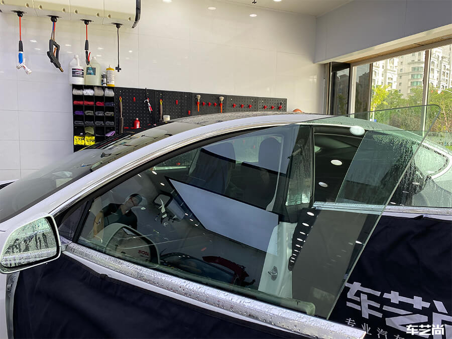 特斯拉Model 3施工威固隔熱膜施工案例分享（6）