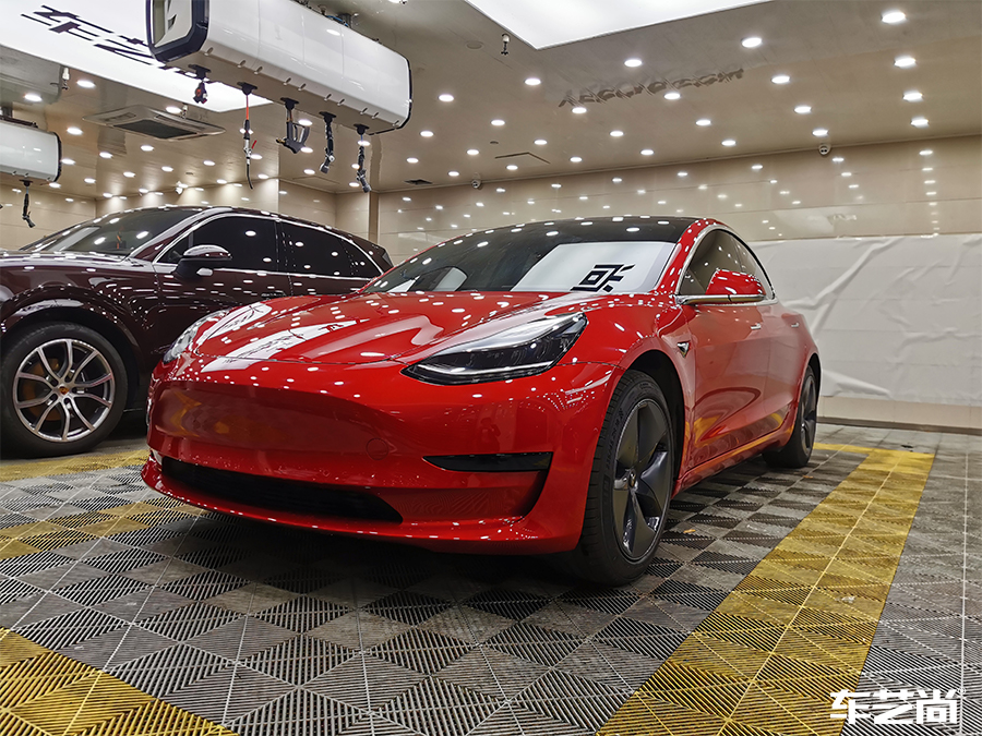 特斯拉Model 3施工威固隔熱膜案例流程展示（11）