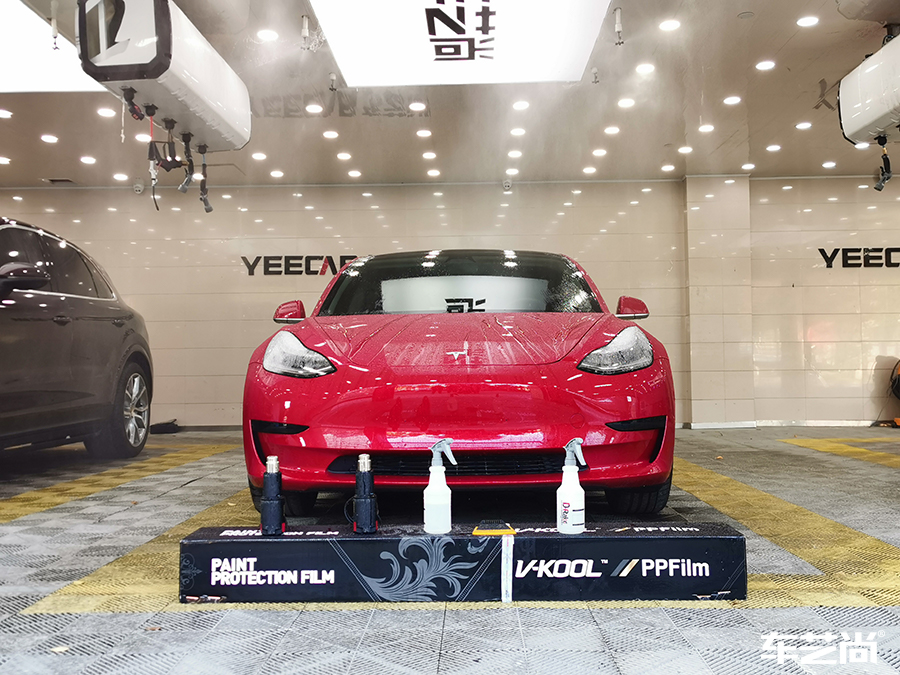 特斯拉Model 3施工威固隔熱膜案例流程展示（2）
