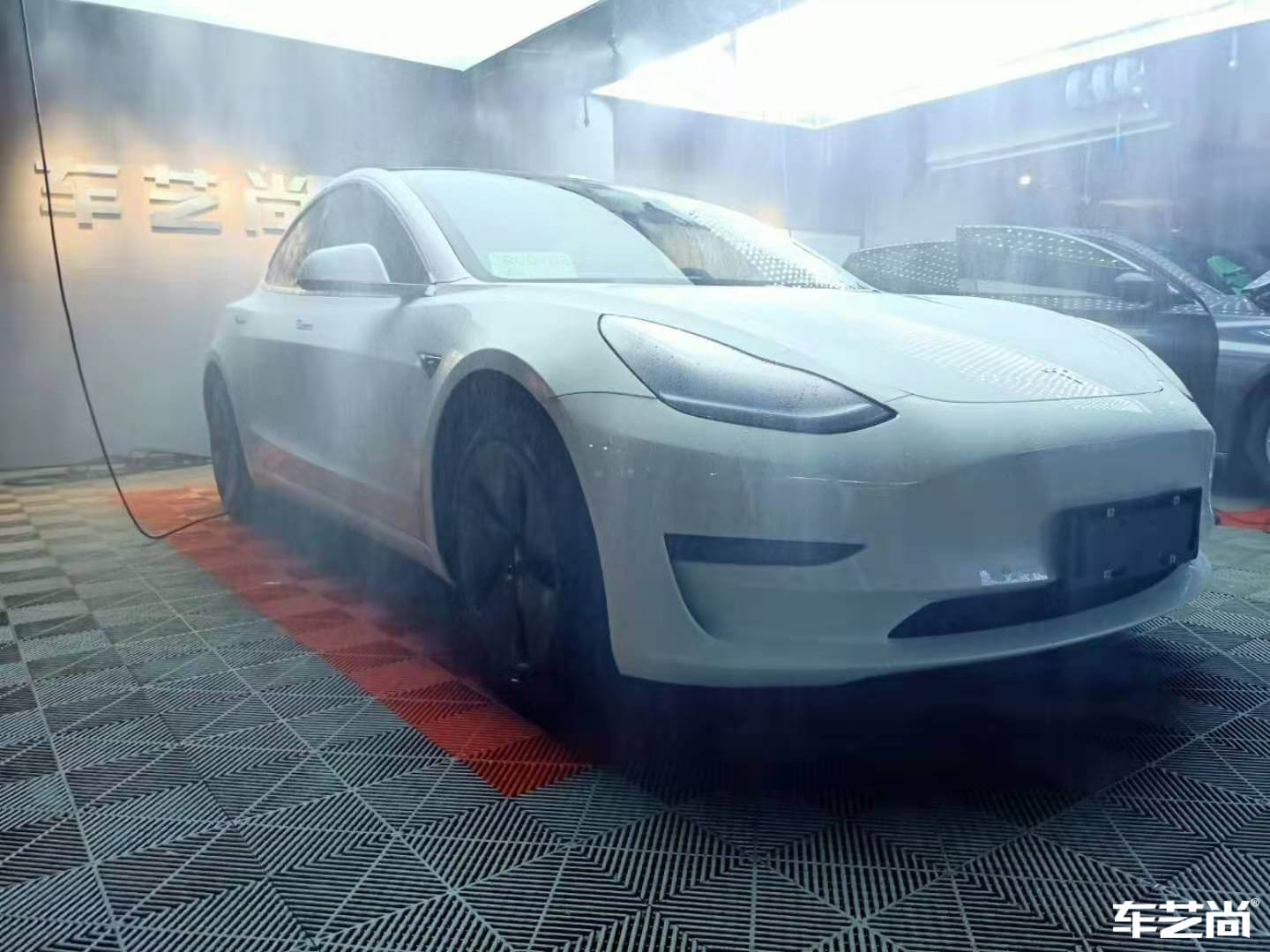 特斯拉Model 3施工威固隱形車衣，施工流程（2）