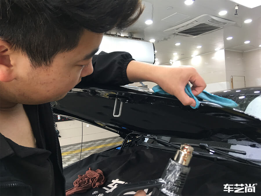 寶馬5系裝貼威固隱形車衣，施工流程展示（8）