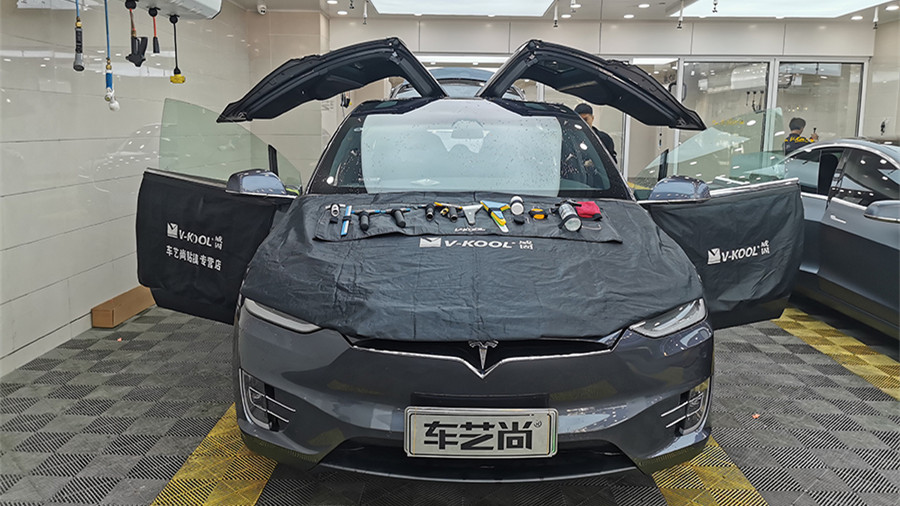 特斯拉Model X施工威固隔熱膜，案例展示