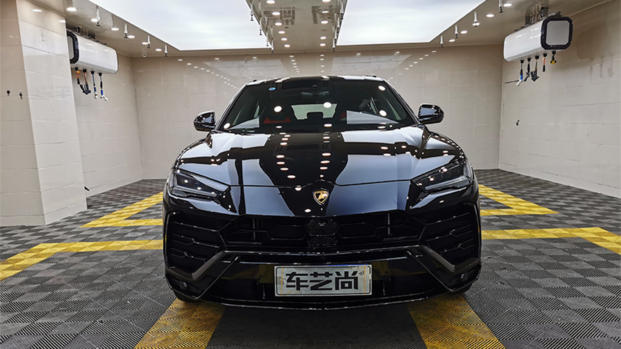 蘭博基尼裝貼威固漆面保護膜案例圖展示