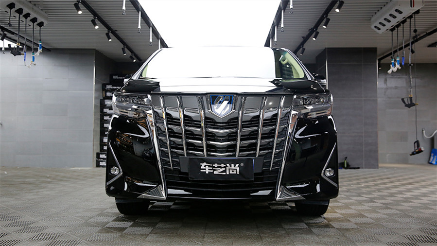 豐田埃爾法選擇車(chē)藝尚，施工隱形車(chē)衣案例分享