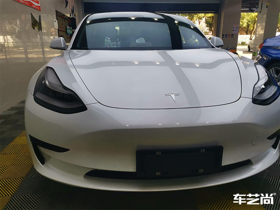 上海車藝尚為特斯拉 Model3施工威固玻璃膜（10）