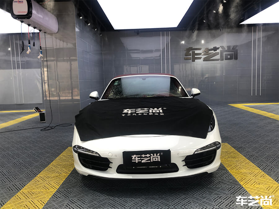 保時捷911告訴你上海專業(yè)的汽車貼膜哪家強？（1）