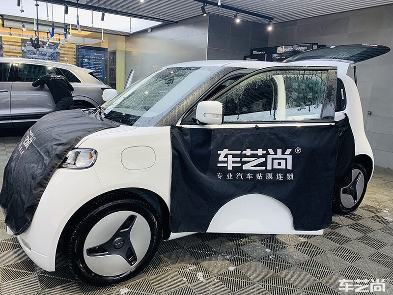 歐拉施工威固V-KOOL隔熱膜過程（圖三）
