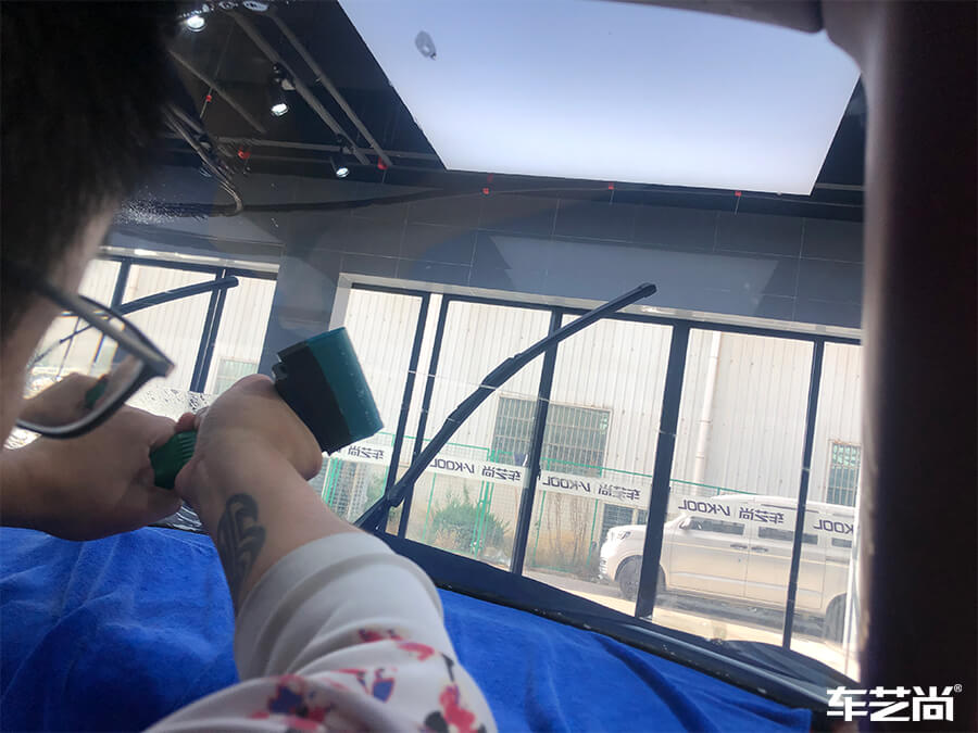 保時捷911告訴你上海專業(yè)的汽車貼膜哪家強？（8）