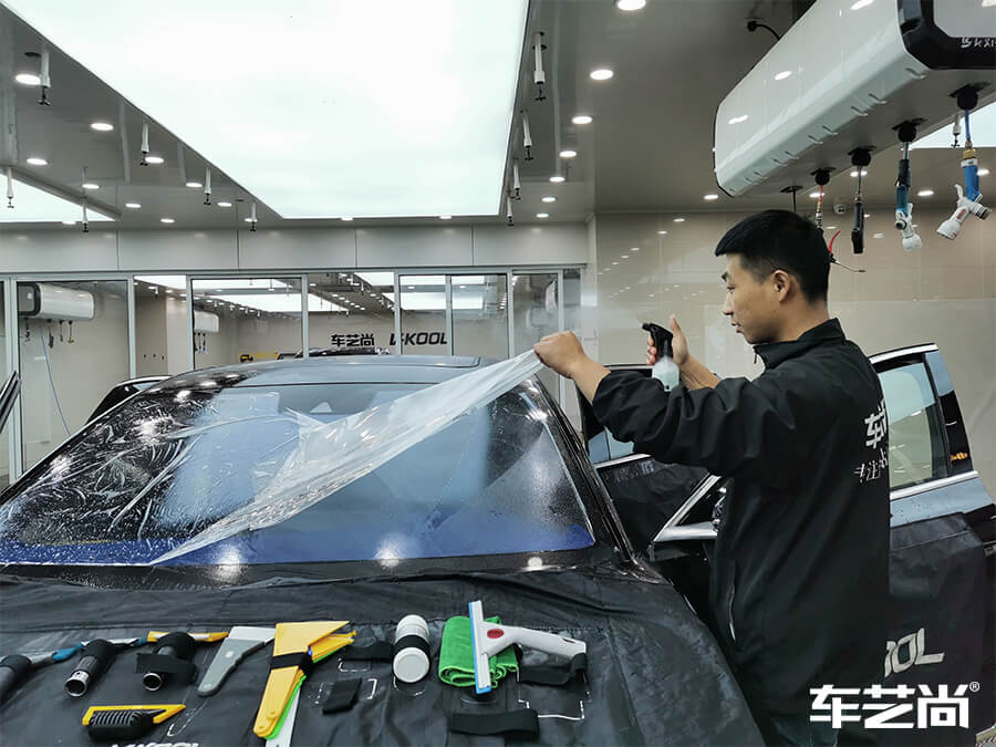 比亞迪漢裝貼威固隔熱膜，施工流程展示（1）