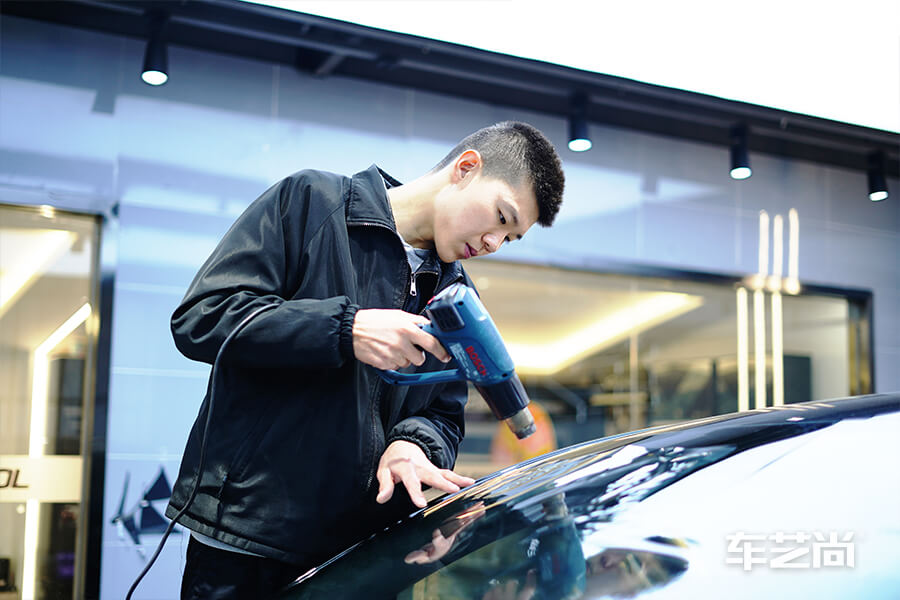 百公里加速幾秒的特斯拉MODEL Y，裝貼威固隔熱膜（4）