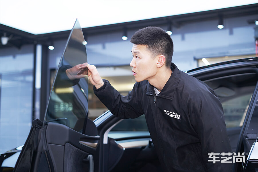 百公里加速幾秒的特斯拉MODEL Y，裝貼威固隔熱膜（11）