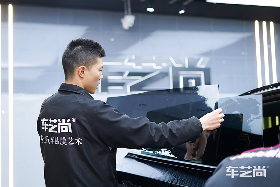 百公里加速幾秒的特斯拉MODEL Y，裝貼威固隔熱膜（7）