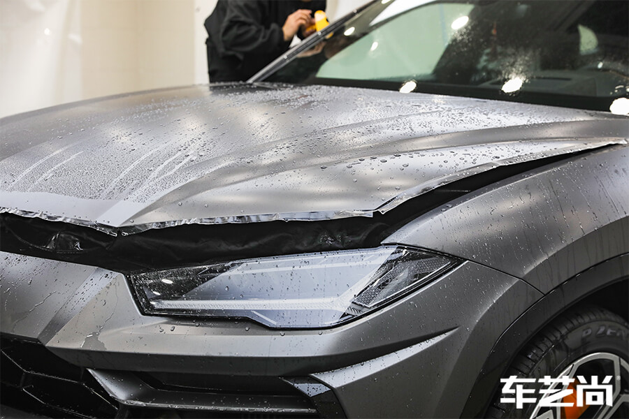 蘭博基尼URUS裝貼威固隱形車衣流程（9）