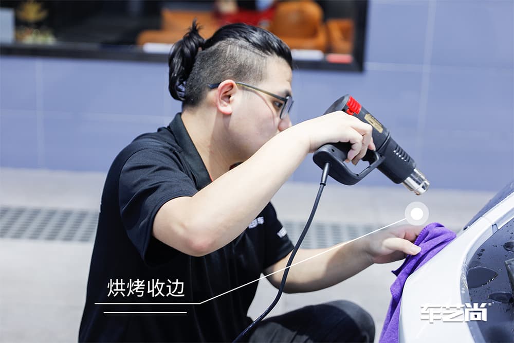 特斯拉ModelY白色施工威固漆面保護(hù)膜過程及效果展示（圖二二）