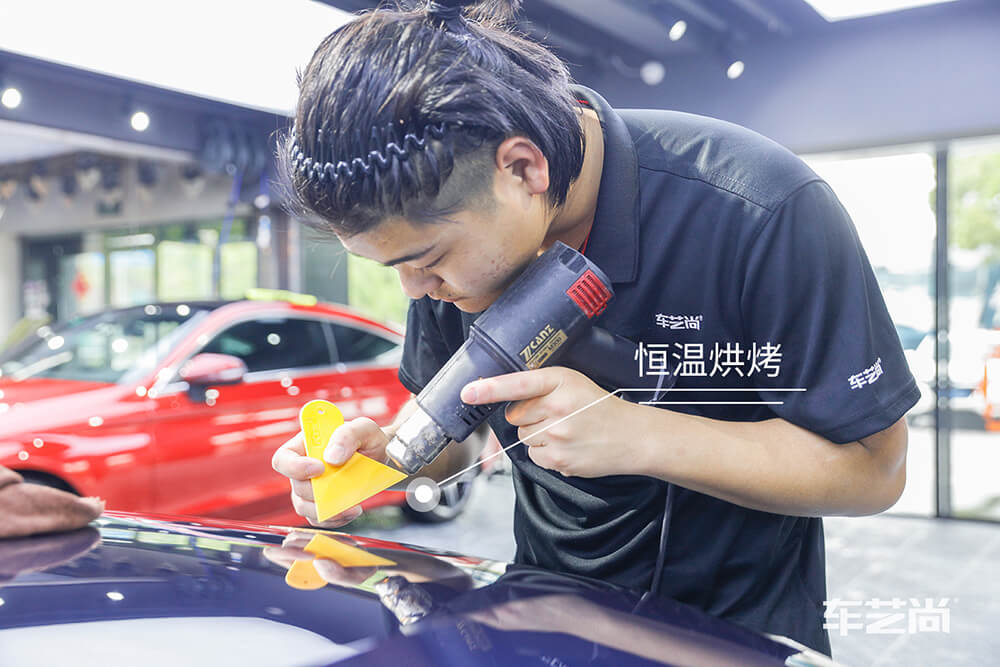保時(shí)捷帕拉梅拉施工威固漆面保護(hù)膜過程展示（圖十四）