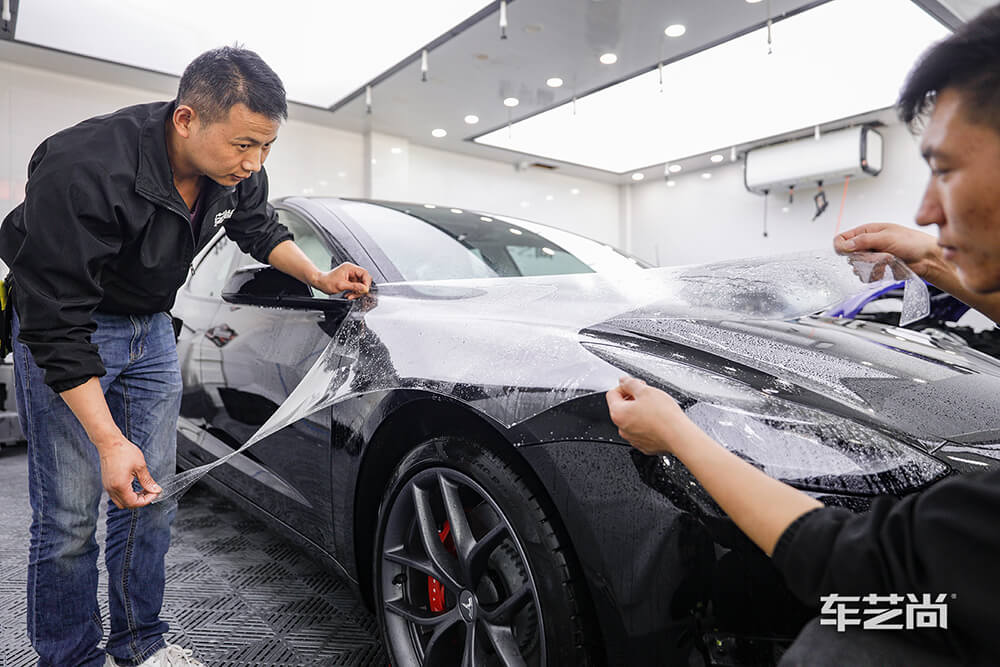 特斯拉Model 3施工威固漆面保護(hù)膜過(guò)程展示（六）