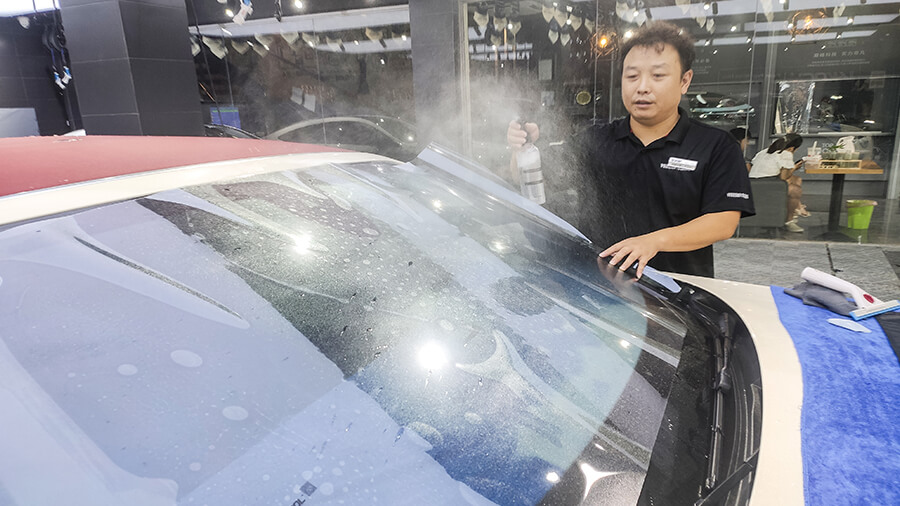豪華跑車賓利歐陸GT施工威固VP70隔熱膜（圖2）