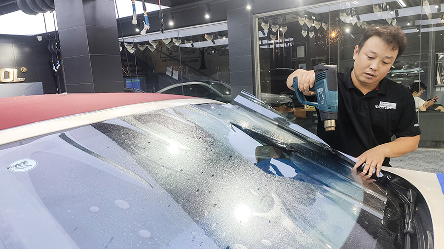 豪華跑車賓利歐陸GT施工威固VP70隔熱膜（圖4）