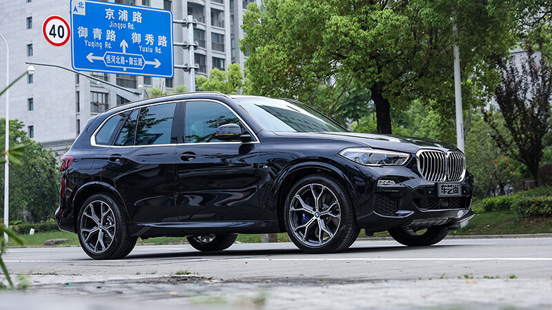 汽車貼膜中黑好還是深黑好？